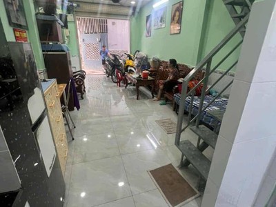 Nhà 2 tầng gần aeon tân phú 2 mặt hẻm trước sau hxh đỗ cửa. giá rẻ chỉ 3,75 tỷ tl.. 1