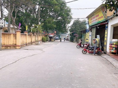 Kiếm đâu ra102m sơn đoài-tân minh đường 5m cực thoáng ô tô tránh nhau giá chỉ 2đ 0