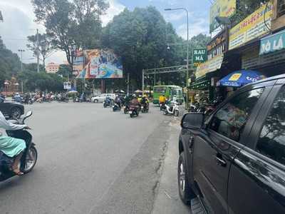 Bán đất căn góc 3 mt trần phú   phường 4, quận 5  40x50  vị trí kim cương 2