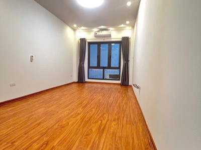 Trung tâm ngọc lâm nhà đẹp 4 tầng ô tô đỗ cửa full nội thất cơ bản - 8.45 tỷ ở ngay 2