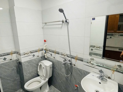 Cho thuê ccmn 1 ngủ 1 bếp giá rẻ tại ngõ 189 nguyễn ngọc vũ 3