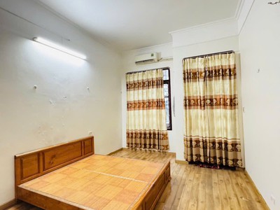 Bán nhà 2.5 tầng ngõ phố Hai Bà Trưng, ph Quang Trung, TP HD, 52m2, mt 4.05m, 3 ngủ, 2.86 tỷ 6