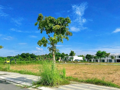 Bán gấp lô đất đẹp nằm ngay trục công viên, hồ bơi, khu vui chơi, bán lỗ gần 400tr 3