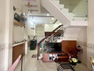 Nhà Đẹp 3 Tầng 52M2 5.3 Tỷ Hiệp Thành Q12 0