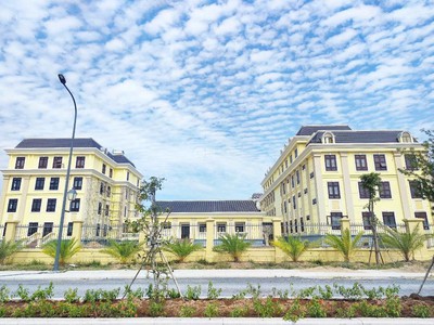 Đất nền dự án tại garden riverside, đt 818, thủ thừa, long . 100m với mặt tiền 5m 1