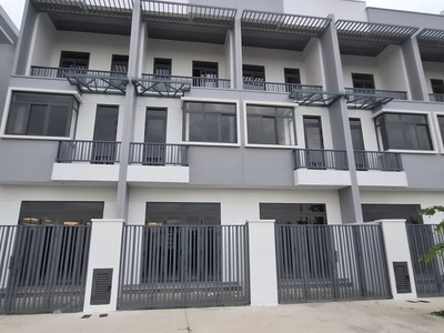 Sở hữu nhà phố ngay trung tâm đô thị công nghiệp phước đông new city chỉ từ 379 triệu 1