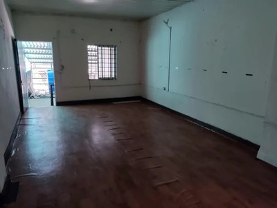 Bán nhà 2 tầng hoàng văn thái - sổ đỏ riêng giữa nội đô giá rẻ bất ngờ 3