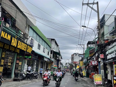 Siêu hiếm nhà mặt tiền kd siêu đỉnh linh chiểu thủ đức 3 tầng, ngang khủng 8.6m chỉ 4 tỷ nhỉnh. 2