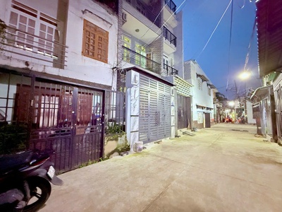 Nhà hẻm xe hơi - 82m2 - 4x20.5 3 phòng ngủ - huỳnh văn nghệ - phạm văn bạch - 2 tầng - chỉ 6.x 0