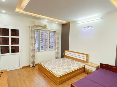 Cho thuê nhà khu phân lô Văn Cao, 4 ngủ khép kín 90m2 . 4