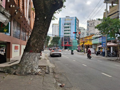 Mặt tiền phan châu trinh 142m ngang 5m xây 12 tầng quá đỉnh 2x tỷ 0