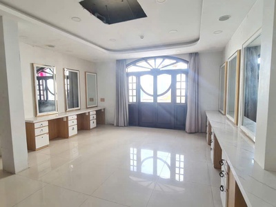 Bán nhà 6 tầng căn góc đường nguyễn thiện thuật, tp. nha trang. diện tích đất: 96,0 m ngang 1