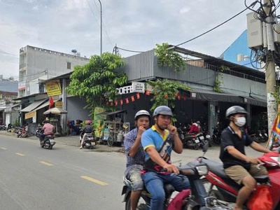 Bán nhà  mặt tiền trương phước phan - gần hương lộ 2, 11x19m, c4, hđt 30tr, 15,5  tỷ. 0