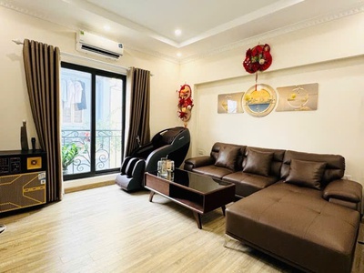 Bán nhà ngọc thụy, 36m. ô tô đỗ cổng. gần cầu long biên và chương dương. chợ và trường học xung 1