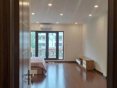 Bán nhà nguyễn văn linh. 50m . không cõ căn thứ hai. gần trường,chợ , vinhome . có thể kinh doanh 3