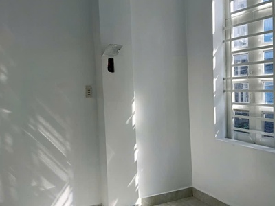 Siêu phẩm liên khu 4-5 gần chợ bình thành hẻm 5m thông kd 46m2 -2 tầng 4 tỷ 3 4