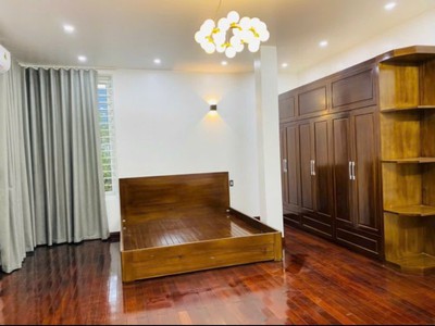 Cho thuê căn biệt thự View hồ khu Đông Nam Cường, TP HD, 240m2, 3 tầng, 4 ngủ, giá hợp lý 4