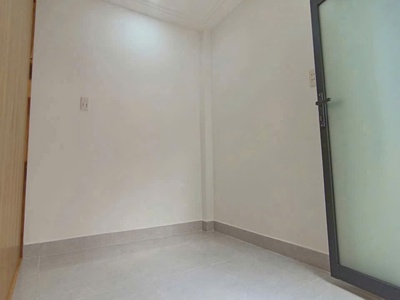 Bán 1 căn nhà giá chỉ 650 triệu 1 lầu rất đẹp và sang trọng có 2pn TCH Q12 4