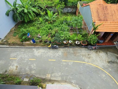 Nhà Phố 3 Tầng Góc 2 Mặt Tiền Hoàn Công Đủ Gần Chợ Long Phước Giá 4.4 Tỷ TL 3