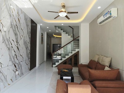 Nhà Phố 62m 3 Tầng Hoàn Công Đủ Đường Ô Tô 7m Gần Vinhomes Grand Park Giá 5.7 Tỷ TL 1