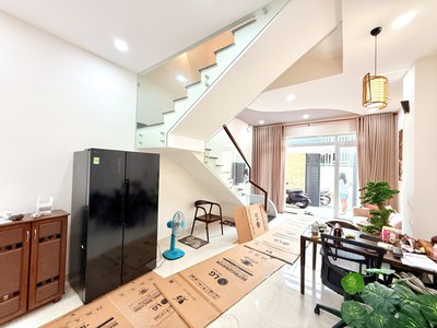 Bán nhà thủ đức, linh đông, đường số 24. dt 52m2, 4 tầng, 4pn, sh, giá 6.68 tỷ. 1