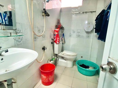 Cần bán - nguyễn văn quá - đông hưng thuận q12 - nhà 2 tầng,    dt:   4,4,m x 28m  , diện tích sổ: 2