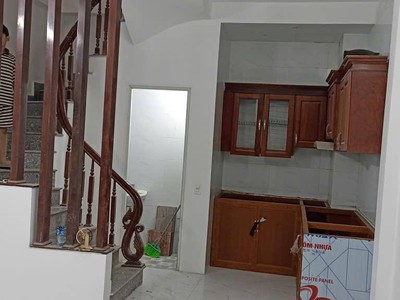 Cho thuê nhà hgđ, 33m2, 4t, mt4m, 3n, khép kín, ngọc hà, ba đình, 14tr. 0