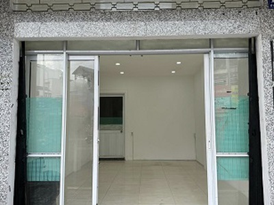 Cho thuê nhà nguyên căn mặt tiền hồ văn huê   trống giữa tháng 11 0