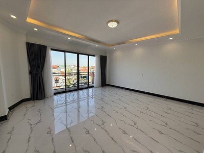 6 tầng thang máy - lô góc - phúc lợi, long biên- 50m, mt 5m - ô tô tránh gần - 8.x tỷ ctl 3