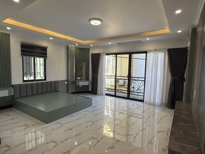 6 tầng thang máy - lô góc - phúc lợi, long biên- 50m, mt 5m - ô tô tránh gần - 8.x tỷ ctl 2