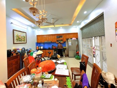 Nhà đẹp, lô góc phố đào tấn, ngõ thông, mặt tiền rộng 5 tầng, 12 tỷ 1