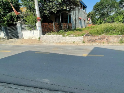 Bán lô đất mặt đường trục chính 121m trại láng, cổ đông 0