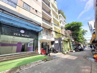 Sang nhượng mặt bằng đẹp góc 2 mt trung tâm quận 10, tphcm 0