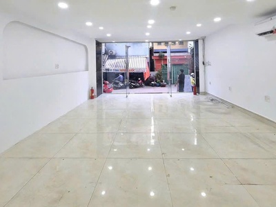 Sang nhượng mặt bằng đẹp góc 2 mt trung tâm quận 10, tphcm 2