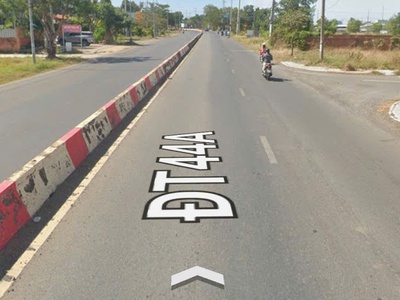 Chủ có 1 lô mặt tiền trục chính xuống long hải 0