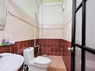 Bán nhà - chính chủ - phan đăng lưu - 5 tầng btct - hoàn công đủ - hxh tránh - rất ngon - bán 10.69 4