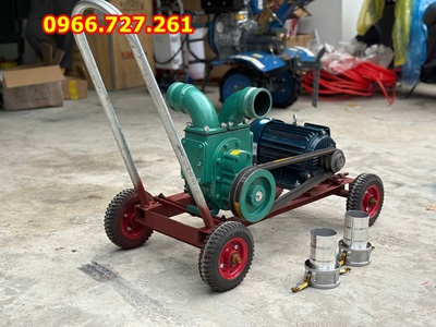 Máy hút bùn 2 họng chống tắc chạy điện 15kw 1