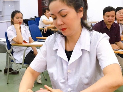 Khóa Học Xoa Bóp Bấm Huyệt 0