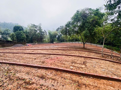 Vị trí vàng   Tiện ích trong bán kính vài phút:  Chợ Bãi Nai: 300m 2