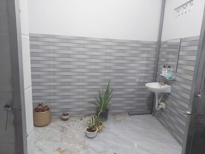 Cho thuê nhà mặt tiền đường trần thúc tự đối diện chợ dinh 1