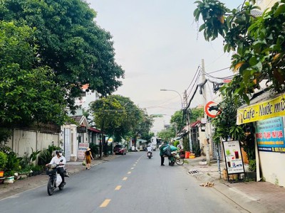 Bán nhà  đường số 44, phước long a, q.9, tp hcm. dt 110 m2, 2 tầng, 2pn, sh. giá 8.9 tỷ. 3