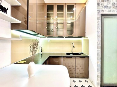 Nhà cạnh etown cộng hòa, tân bình 33m , 4 tầng, giá 10.5 tỷ 2