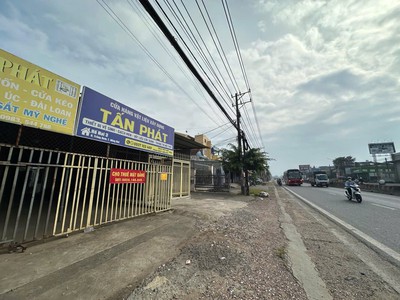 Cho thuê mặt bằng kinh doanh tại ấp ngũ phúc phường hố nai, mặt tiền đường ql1a. 0