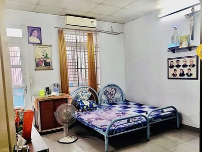 Bán nhà mặt tiền nguyễn kiệm, ngay cv gia định, 4,6x24m, 2 tầng cũ, 1 đời chủ, 13,9 tỷ. 1