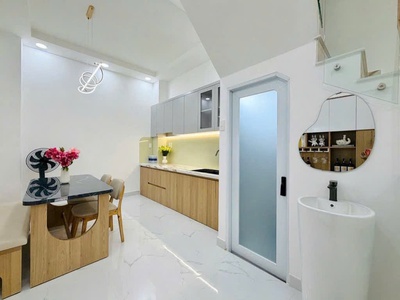 Hẻm xe hơi thông tân bình - 37m2 - 3 tầng - 3pn - 3wc - full nội thất - giá hơn 5 tỏi tl. 2