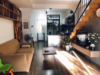 Bán nhà 2t ngọc thuỵ, nhà đẹp 46m x 4m ở luôn, oto tránh ngay cổng. chỉ nhỉnh 5 tỷ còn tl. lh 0