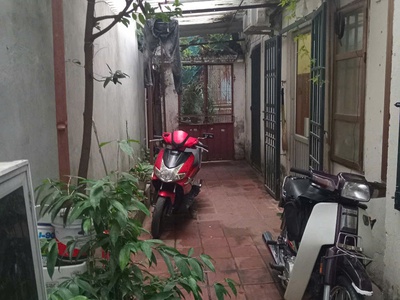 Cho thuê Phòng ở khép kín. 16 m2   8m2 sân. Bên cạnh Khu Đô Thi Định Công.Hoàng Mai. 0