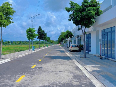 Chủ kẹt tiền cần bán gấp lô 105m2 đất đường số 28, gần vòng xoay Hòa Long. 3