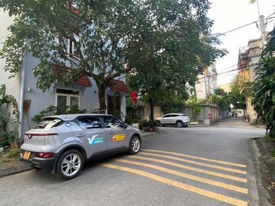 Bán nhà ngọc thụy   trung tâm long biên   phân lô vip 3