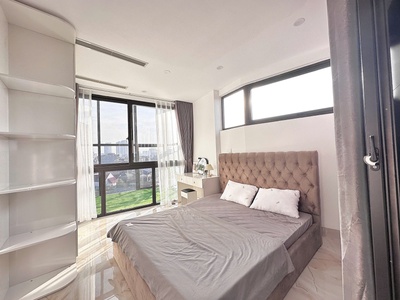 Cho thuê căn hộ 2 ngủ 1 khách siêu đẹp, cao cấp tại Ba Đình 2